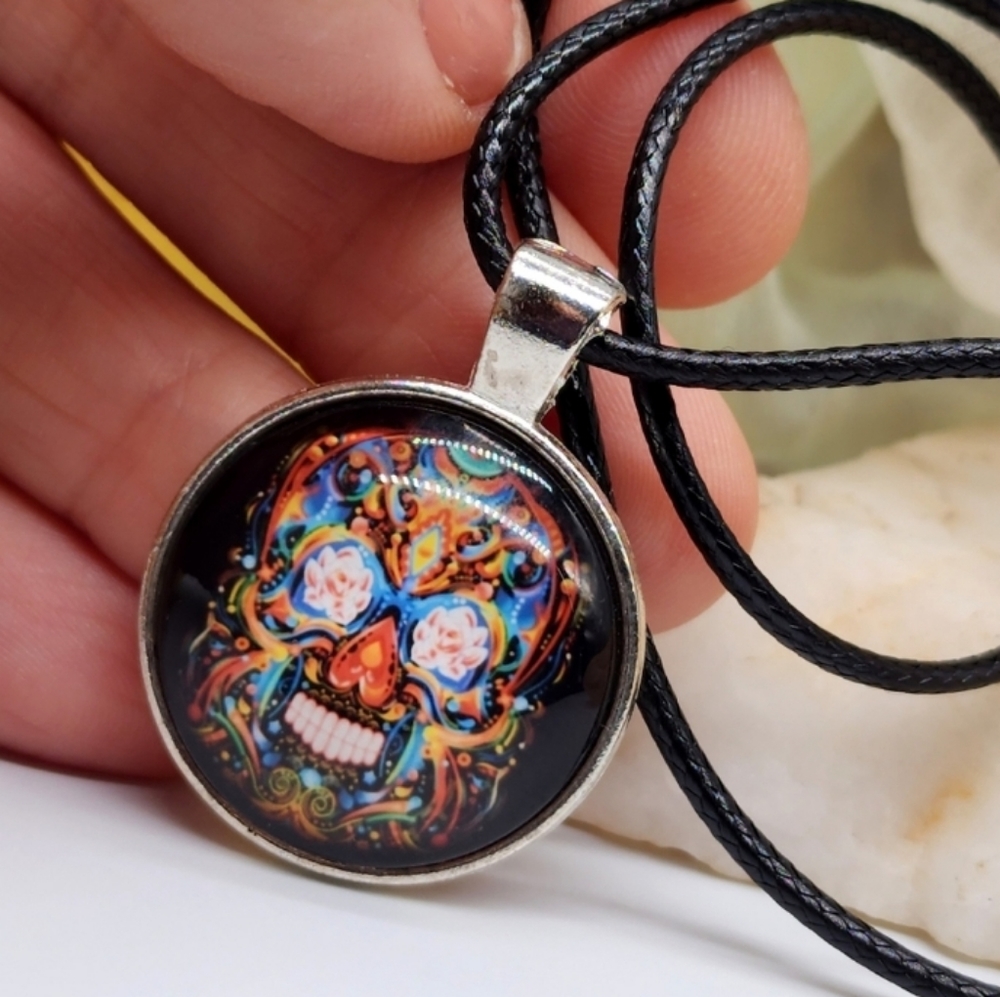 🔥10 for $30🔥 Pendant Necklace Mexico Scalp Frida Khalo Style